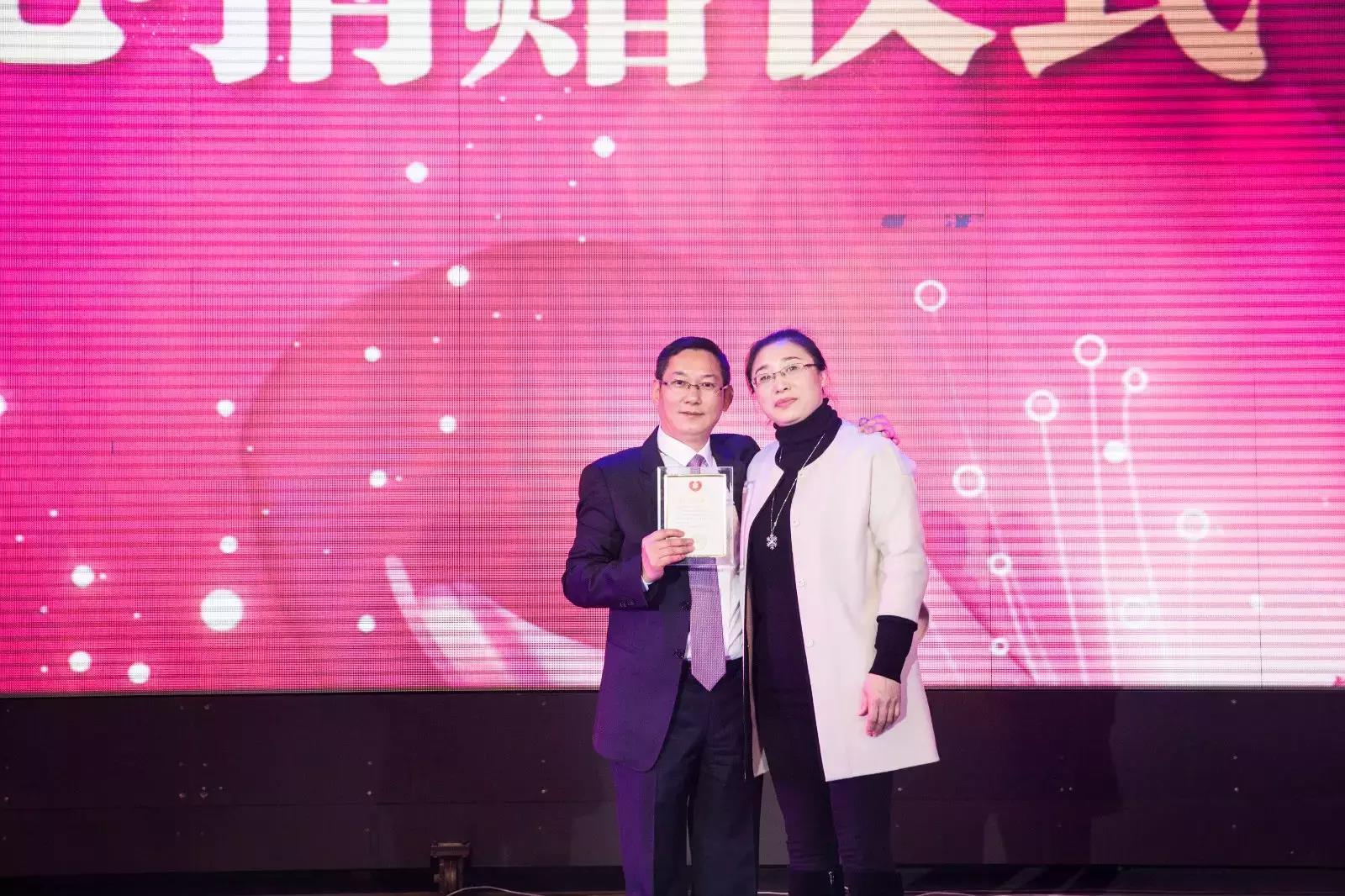 1540002922312582.jpg 1540002922312582.jpg