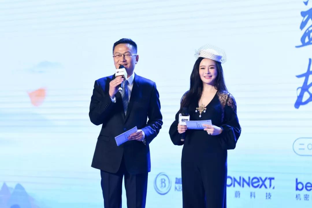 1541467533975616.jpg 1541467533975616.jpg