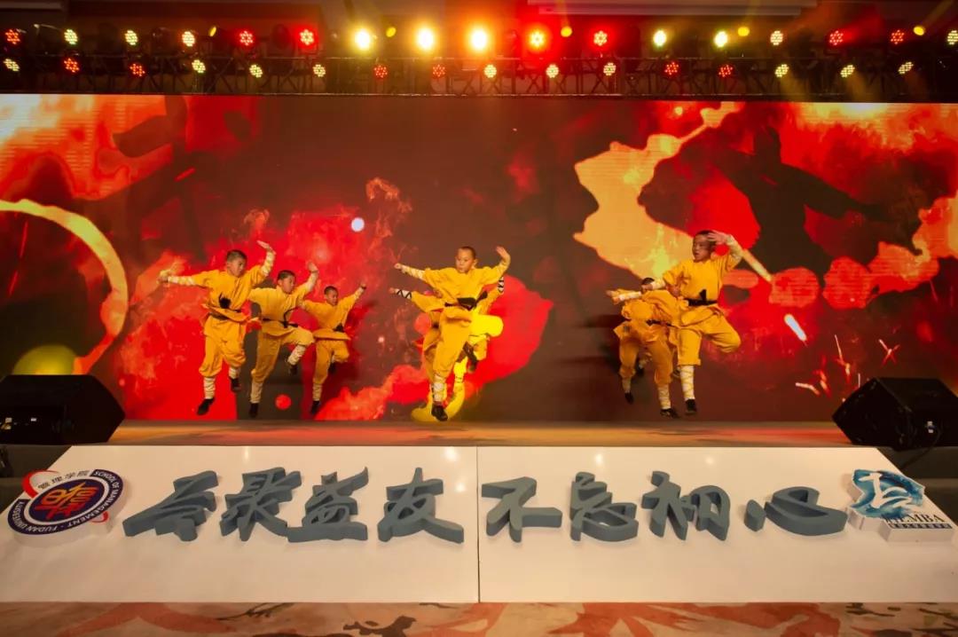 1541467590560876.jpg 1541467590560876.jpg