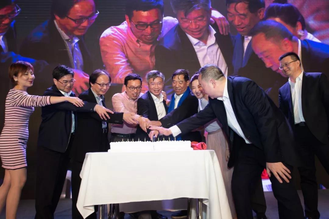 1541467782369513.jpg 1541467782369513.jpg